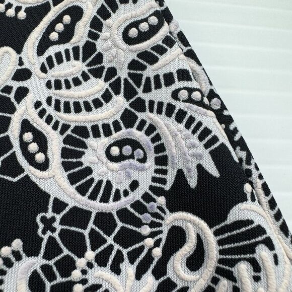 Elie McCARTHY Petite Medium Sleeveless Dress Black White Handkerchief Bottom - Picture 8 of 9